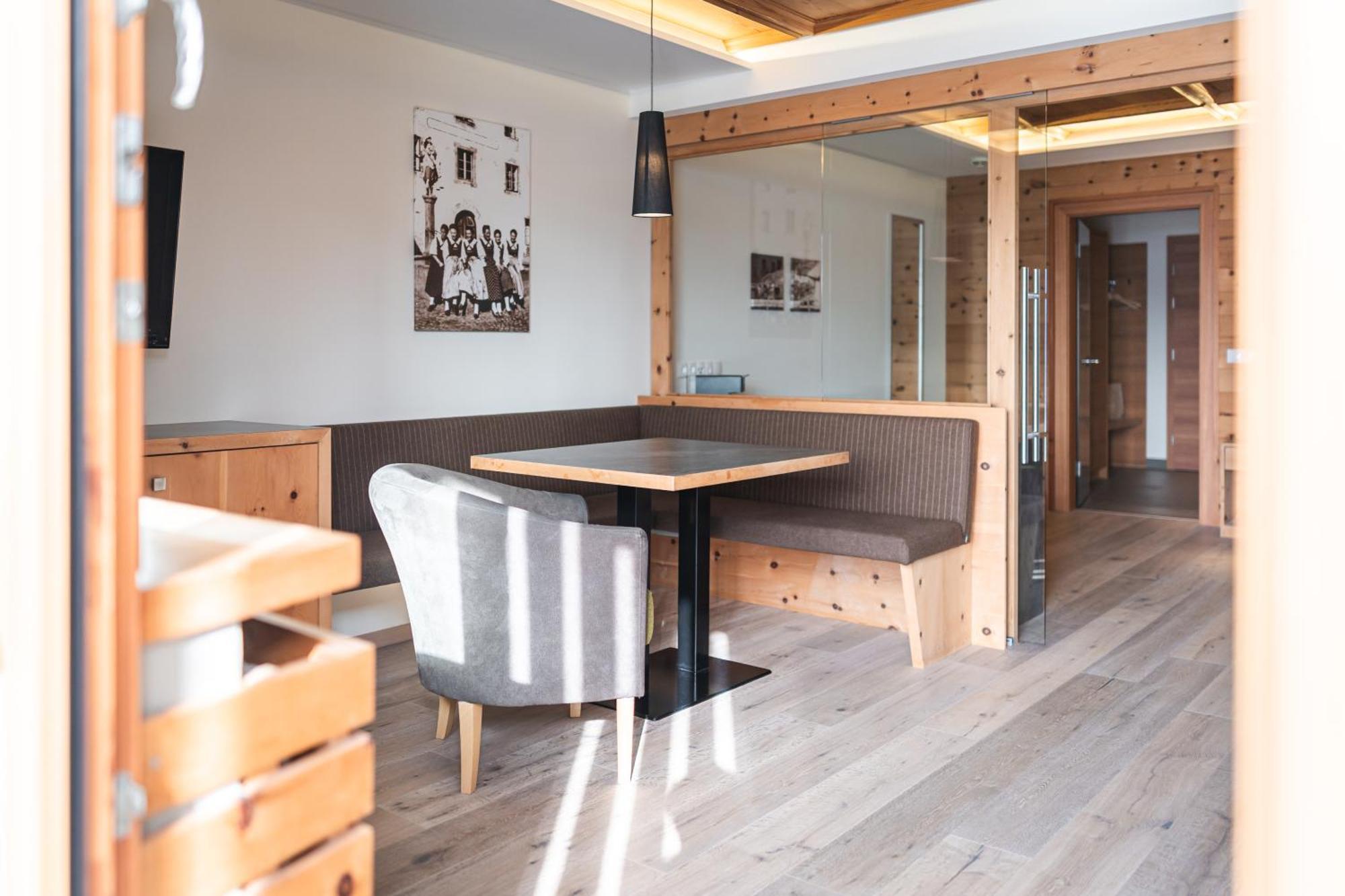 Maraias - Luxury Suites & Apartments 부르구시오 외부 사진